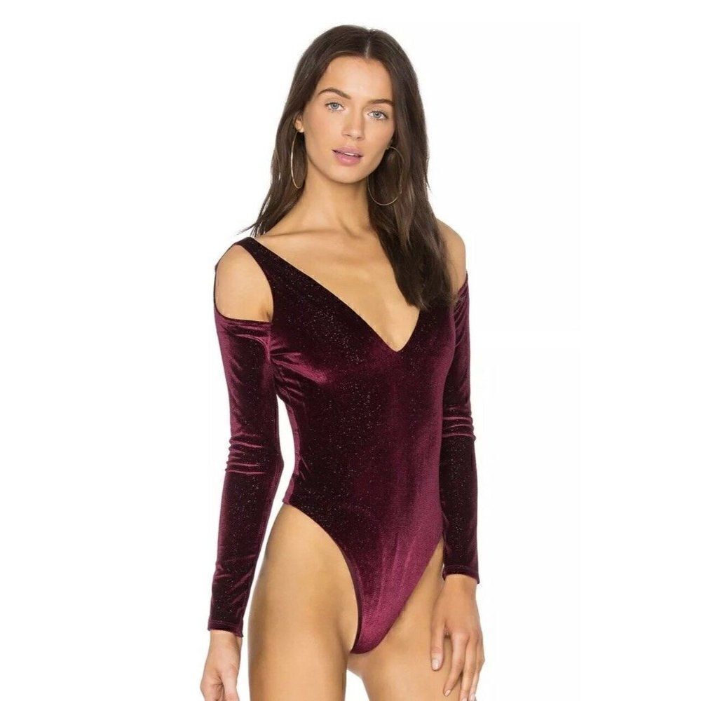 NWT H:OURS X REVOLVE Sz S IVY VELVET LONG SLEEVE BODYSUIT IN BORDO